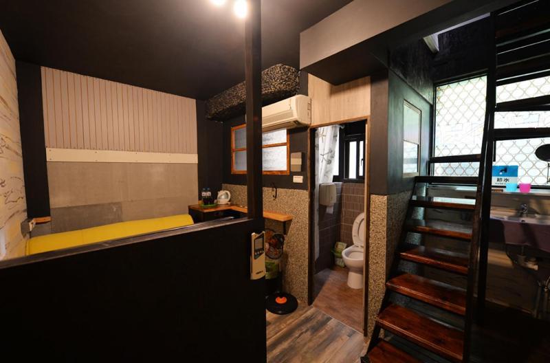 馬公市 Sha Feng Lu Dian Bed & Breakfast エクステリア 写真