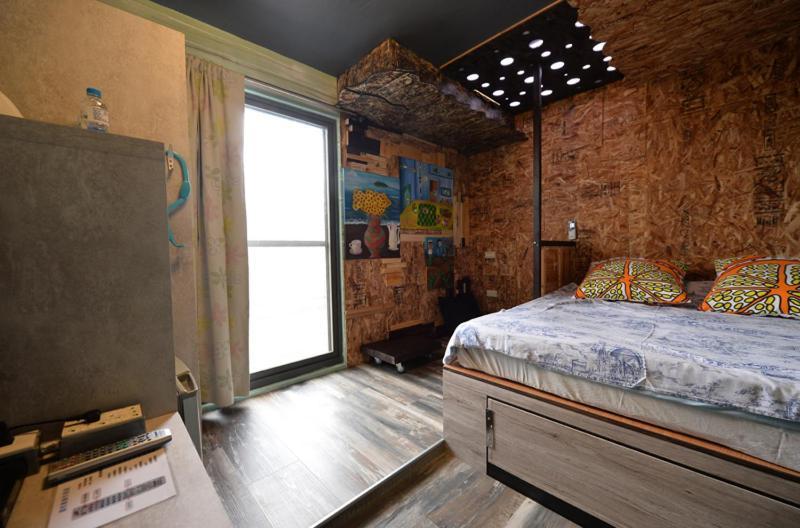 馬公市 Sha Feng Lu Dian Bed & Breakfast エクステリア 写真