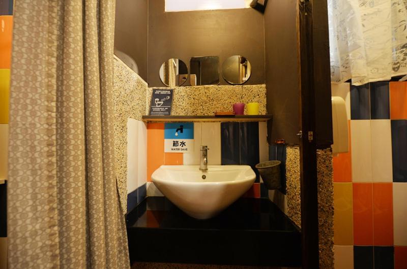 馬公市 Sha Feng Lu Dian Bed & Breakfast エクステリア 写真